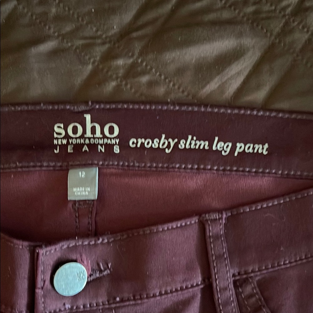 Soho Women's Jeans in Deep Burgundy - Picture 4 of 4